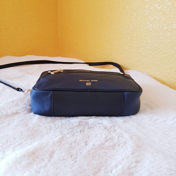 Michael Kors Jet Set Charm Women's Navy Blue Crossbody Bag Nylon Leather Trim - Picture 5 of 16
